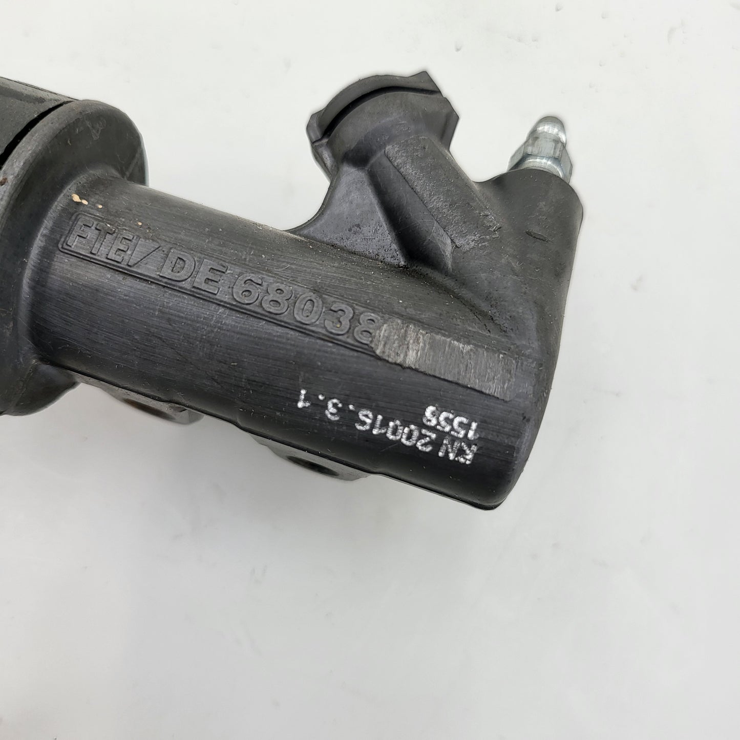 OEM Mazdaspeed 6 06-07 Clutch slave cylinder